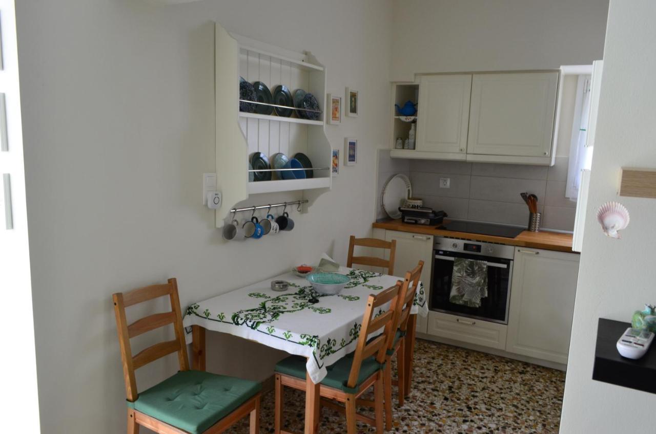 Αισθηση Απεραντησ Γαληνησ Και Ελευθεριασ Apartment Kavála ภายนอก รูปภาพ